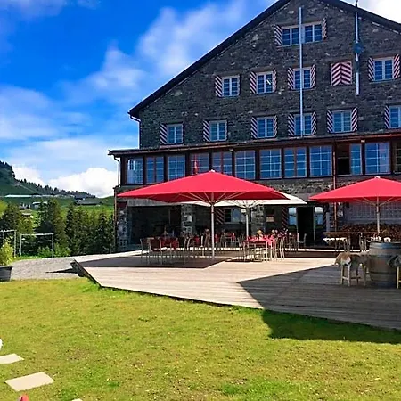 Maison De Montagne De Bretaye Acces Par Le Train Arret Bouquetin *