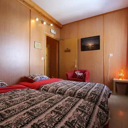 Otel Maison De Montagne De Bretaye Acces Par Le Train Arret Bouquetin *