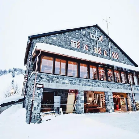 Отель Maison De Montagne De Bretaye Acces Par Le Train Arret Bouquetin *